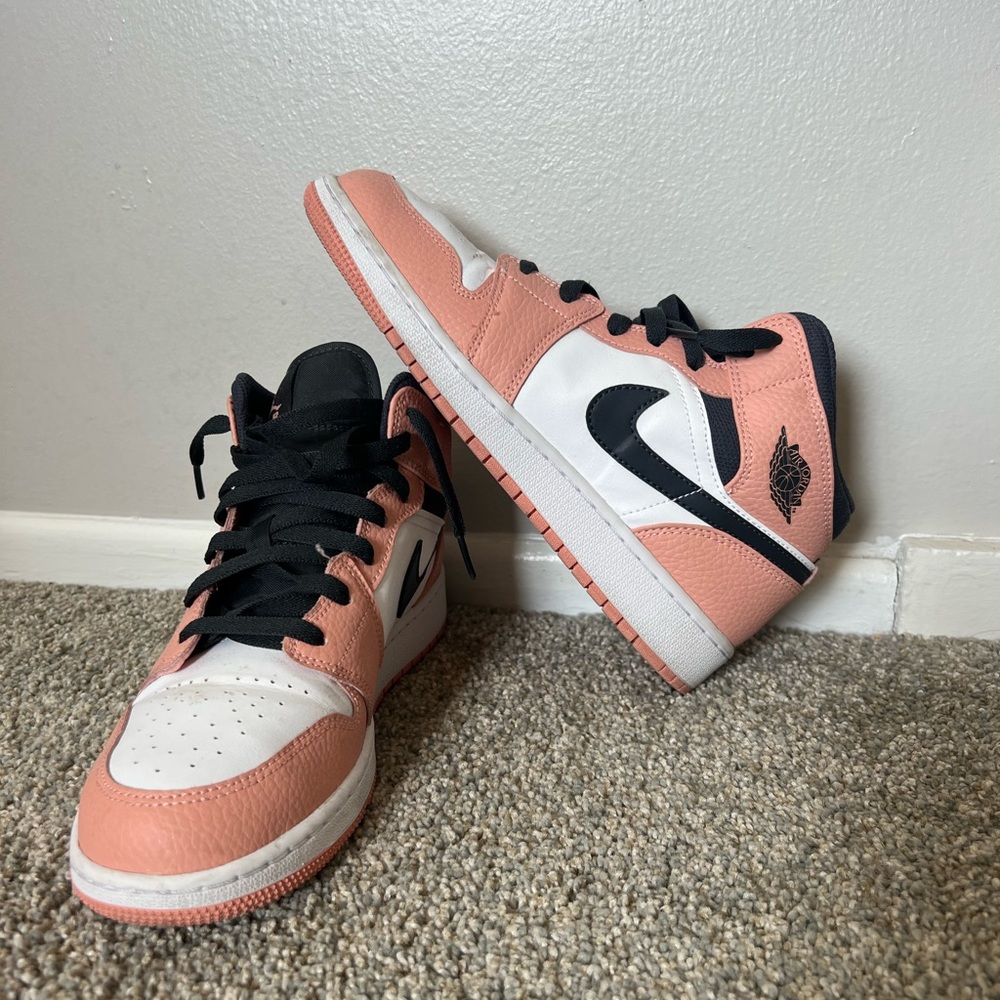 Jordan 1’s - Picture 5 of 5